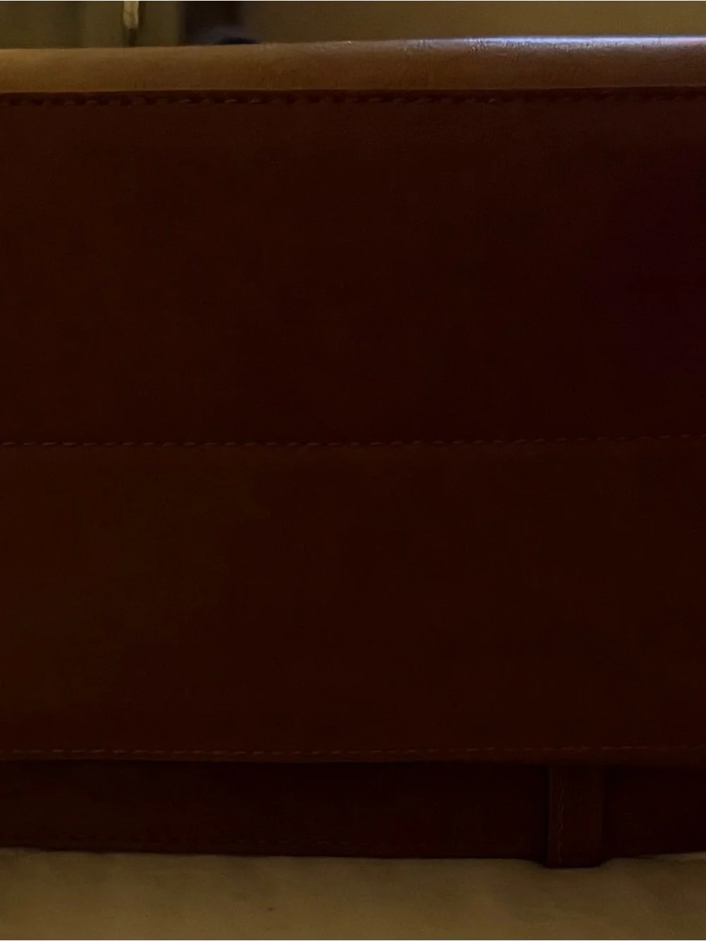 Lovevook tan leather